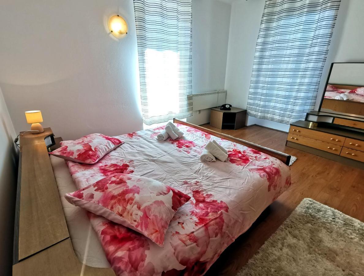 Parun Apartman Póla Kültér fotó